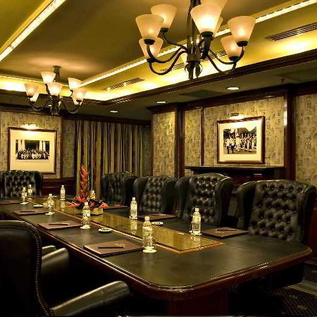 The Apartments At Merdeka Palace Hotel Kuching Buitenkant foto